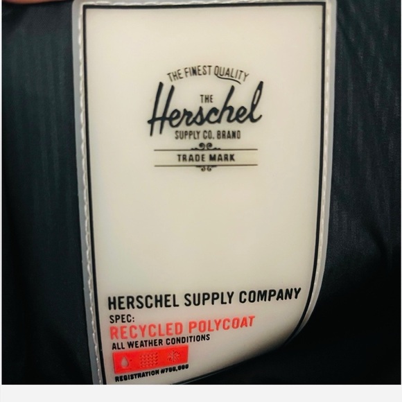 HERSCHEL SUPPLY CO. UNISEX ROLL TOP BACKPACK WEATHER RESISTANT - 22.5L BLACK